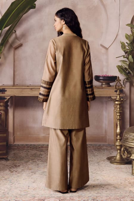 Grassroot By Anita Dongre Glyn Handwoven Maheshwari Kurta & Pant Set 