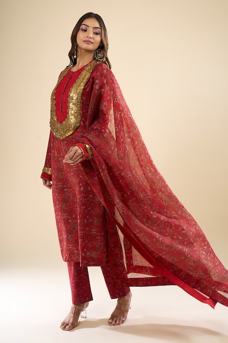 Buy_Anamika Khanna_Red Sequins, Metallic Thread Round Neck Printed Kurta Pant Set _Online_at_Aza_Fashions