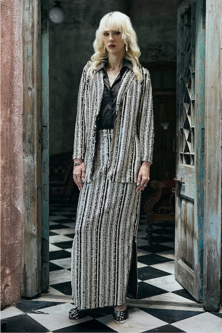 Shop Dash And Dot Black Polyester Sequins Textured Long Skirt Shop_Dash And Dot_Black Polyester Sequins Textured Long Skirt