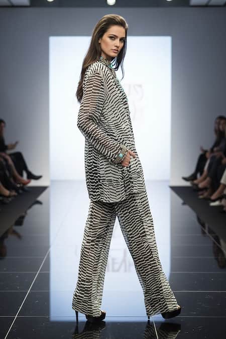 Shop Nikita Mhaisalkar Black Georgette Embroidery Byzantine Print Short Kurta And Pant Co-ord Set at Aza Fashions Shop_Nikita Mhaisalkar_Black Georgette Embroidery Byzantine Print Short Kurta And Pant Co-ord Set _at_Aza_Fashions