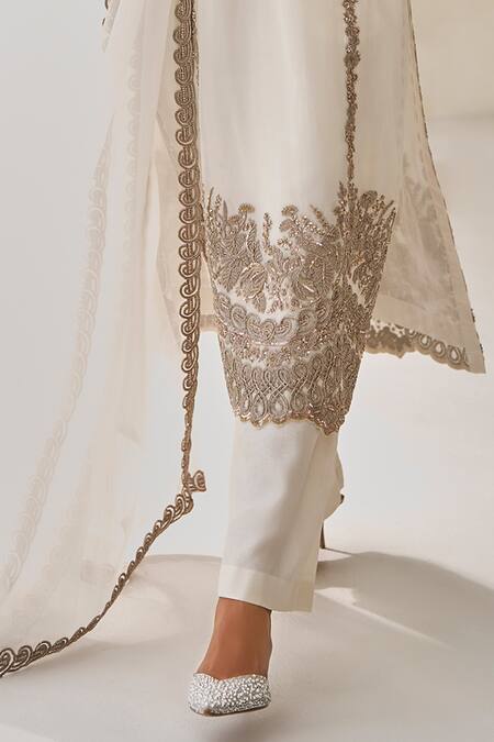 Pankaj & Nidhi_Ivory Tulle, Chanderi Silk Embroidery Split Grove Hand Embellished Kurta Set _Online_at_Aza_Fashions