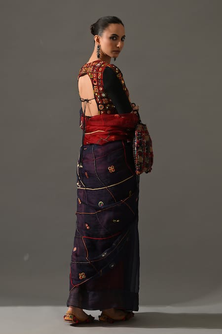 Medha Jharoka Embroidered Saree With Blouse 