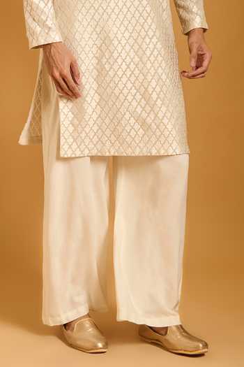 Siddartha Tytler Ivory Georgette, Rayon Embroidery, Metallic Thread Work Kurta Set Online at Aza Fashions Siddartha Tytler_Ivory Georgette, Rayon Embroidery, Metallic Thread Work Kurta Set _Online_at_Aza_Fashions