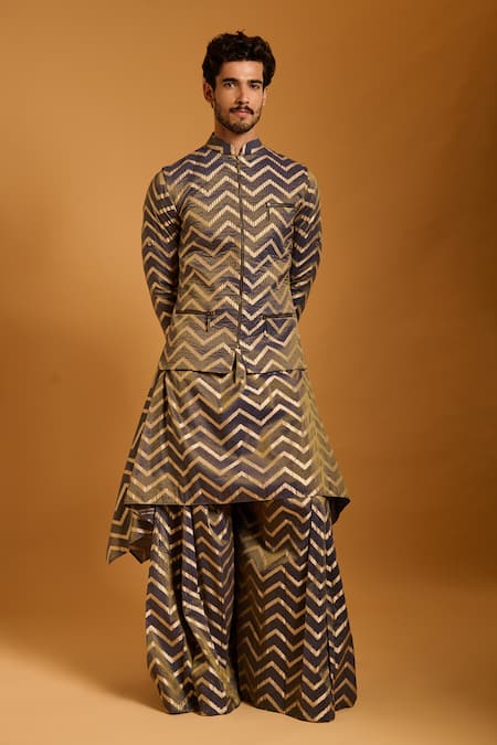 Siddartha Tytler Charcoal Chanderi Zari Chevron Quilted Zipper Bundi And Kurta Set Online at Aza Fashions Siddartha Tytler_Charcoal Chanderi Zari Chevron Quilted Zipper Bundi And Kurta Set _Online_at_Aza_Fashions