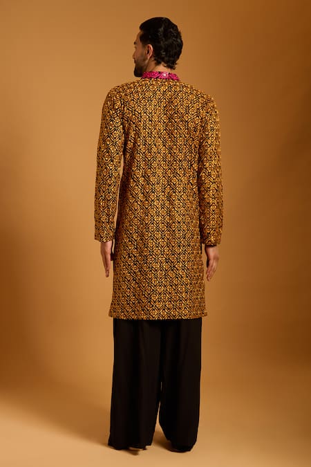 Siddartha Tytler Thread Work Kurta Set 