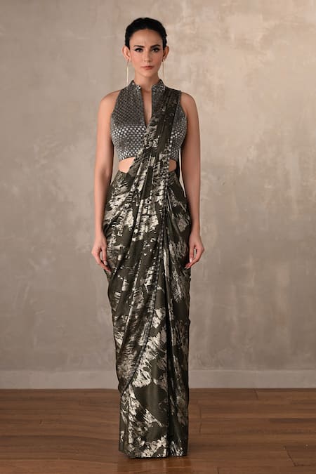 Onaya Foil Abstract Pattern Pre-Draped Saree Set 