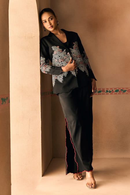 1999ad By Amita & Deepak_Black Satin Embroidery V-neck Thread Jacket And Pant Set _at_Aza_Fashions