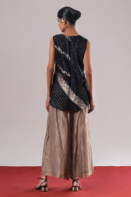 Urvashi Kaur Yugen Handwoven Tissue Silk Farshi Pant 