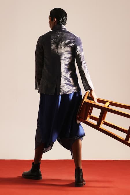 Urvashi Kaur Dash Zari Woven Single Breasted Blazer