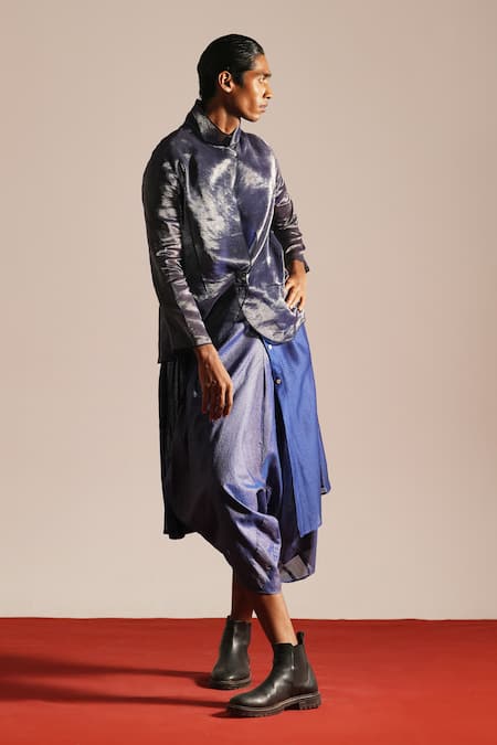 Urvashi Kaur Dash Zari Woven Single Breasted Blazer