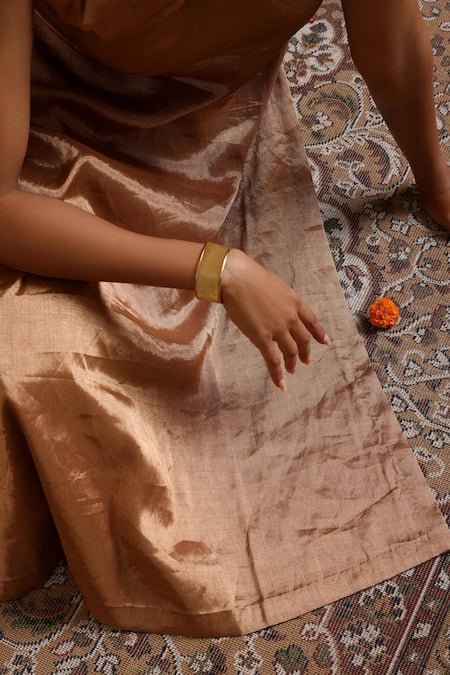 Buy_Chokhi Chorri_Gold Tissue V-neck Rivaah Handwoven Kurta With Pant _Online_at_Aza_Fashions