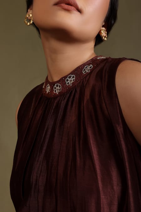 Buy_Chokhi Chorri_Brown Silk, Embroidery, Zari Avira Sleeveless Kurta Pant Set _Online_at_Aza_Fashions