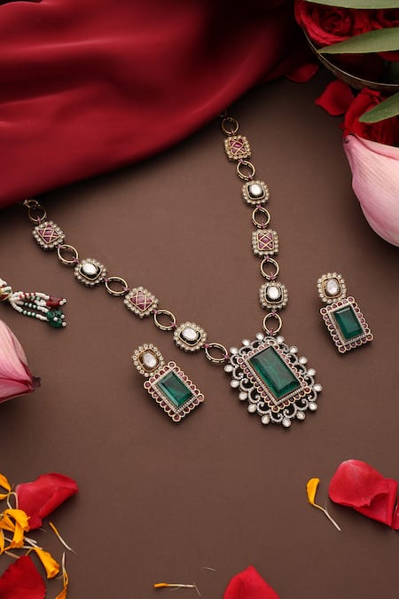Swabhimann Emerald Green Polki Pendant Necklace Set 