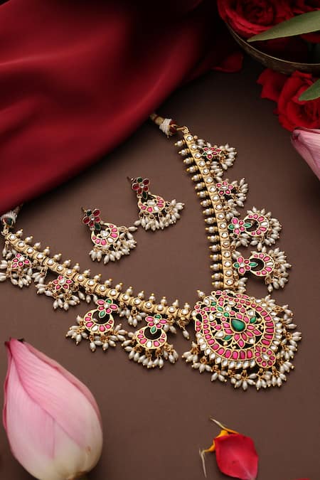 Swabhimann Jadau Embellished Pendant Necklace Set 