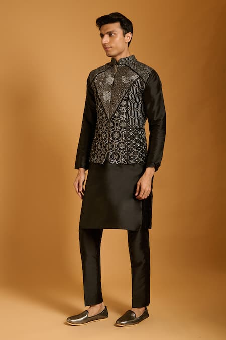 Siddartha Tytler Crystal Work Bundi Set 