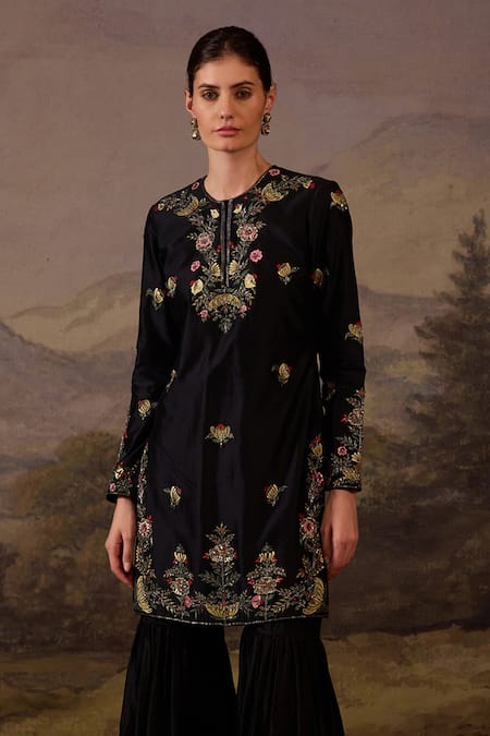 Samant Chauhan_Black Cotton, Silk Embroidery Round Neck, Keyhole Floral Kurta And Gharara Set _Online_at_Aza_Fashions