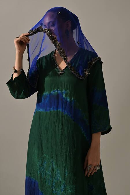 Buy_Medha_Emerald Green , Chanderi, Organza Embroidery, Tie Dye Kurta Pant Set _Online_at_Aza_Fashions