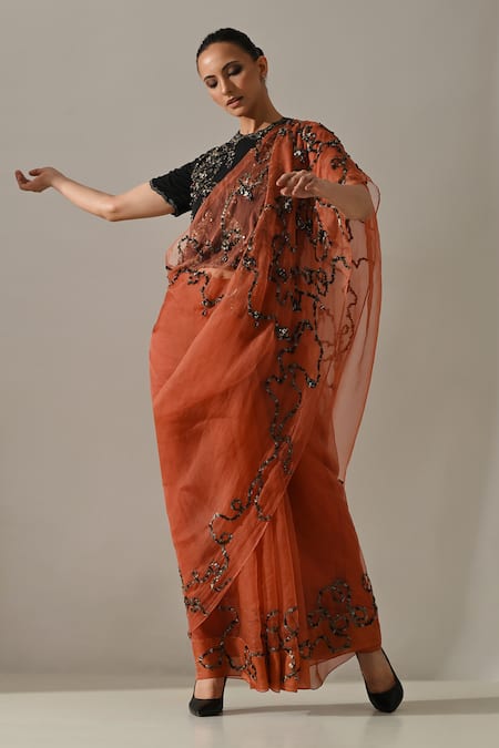 Buy_Medha_Peach Silk Organza, Cotton Sequins, Zari, Beads, Embroidery Saree With Blouse 