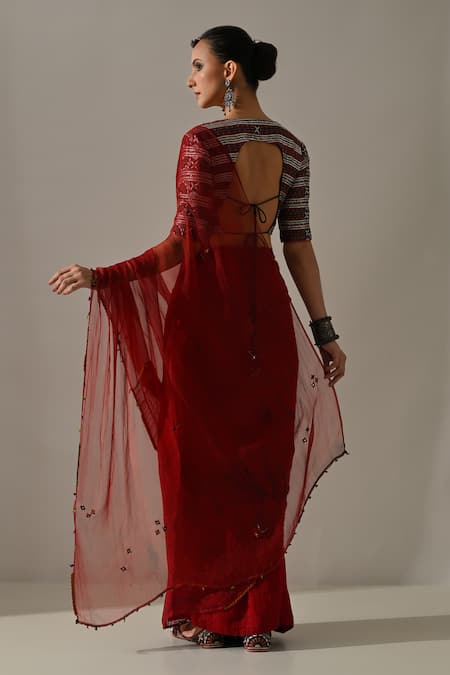 Medha Textured Embroidered Saree With Blouse 