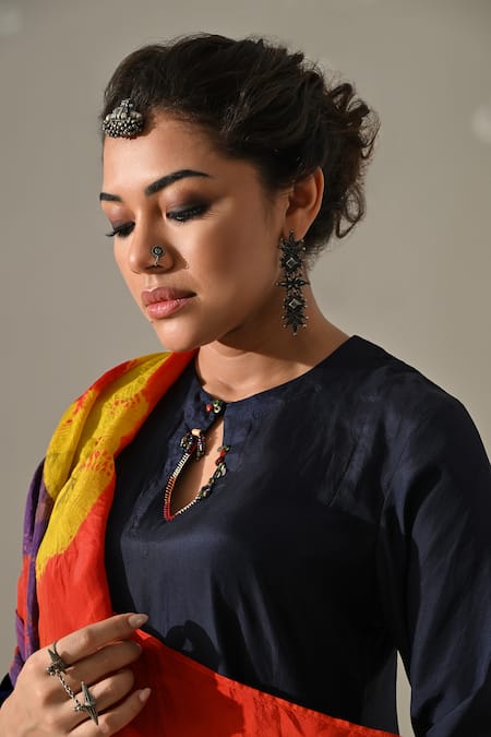 Buy_Medha_Blue Silk Embroidery Keyhole Neck Panelled Tie Dye Kurta Pant Set _Online_at_Aza_Fashions
