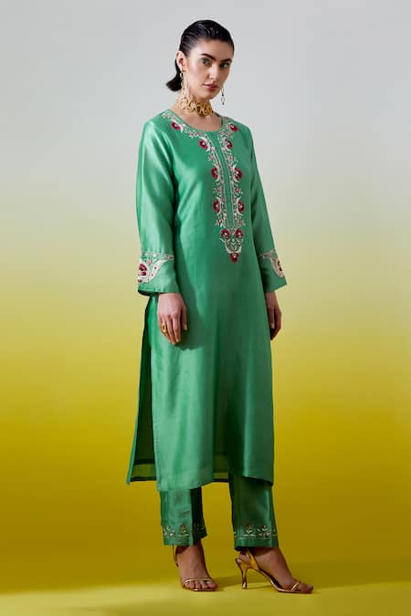Anantaa By Roohi_Green Chanderi Silk Sequins, Embroidery Split V-neck Kurta With Pant _Online_at_Aza_Fashions