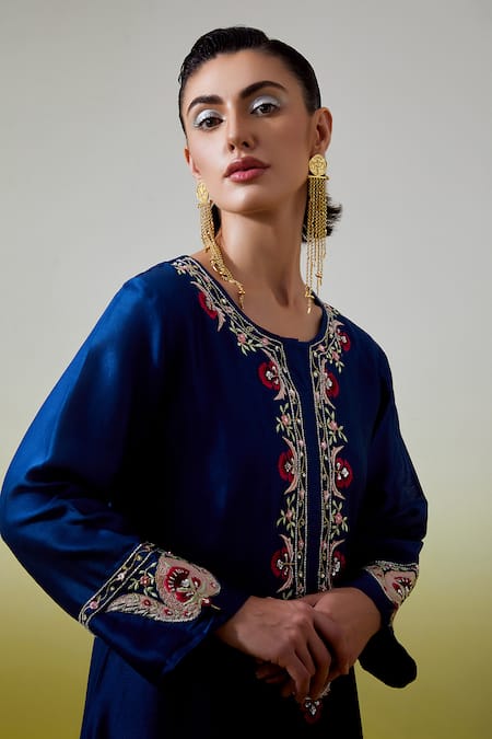 Anantaa By Roohi Blue Chanderi Silk Embroidery, Sequins Round Neck Kurta With Pant Online at Aza Fashions Anantaa By Roohi_Blue Chanderi Silk Embroidery, Sequins Round Neck Kurta With Pant _Online_at_Aza_Fashions