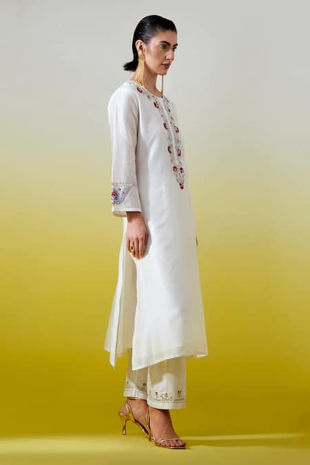 Anantaa By Roohi_Off White Chanderi Silk Sequins, Embroidery Round Neck Kurta With Pant _Online_at_Aza_Fashions