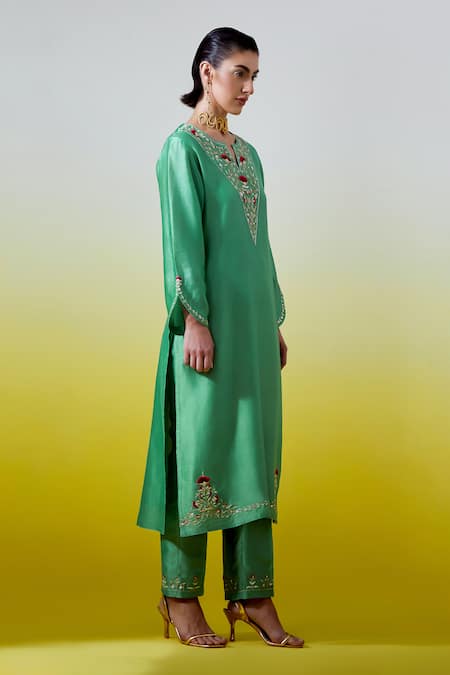 Anantaa By Roohi Green Chanderi Silk Sequins, Embroidery Notched Neck Kurta With Pant Online at Aza Fashions Anantaa By Roohi_Green Chanderi Silk Sequins, Embroidery Notched Neck Kurta With Pant _Online_at_Aza_Fashions