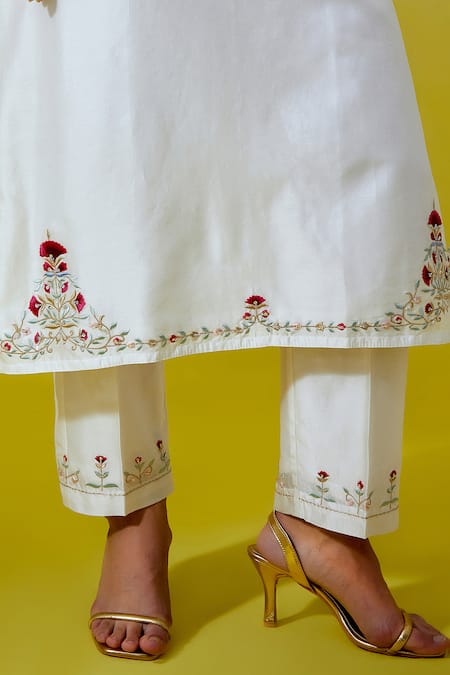 Shop Anantaa By Roohi Off White Chanderi Silk Sequins, Embroidery Notched Neck Kurta With Pant Online at Aza Fashions Shop_Anantaa By Roohi_Off White Chanderi Silk Sequins, Embroidery Notched Neck Kurta With Pant _Online_at_Aza_Fashions