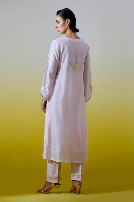 Anantaa By Roohi Silk Chanderi Kurta & Pant Set 