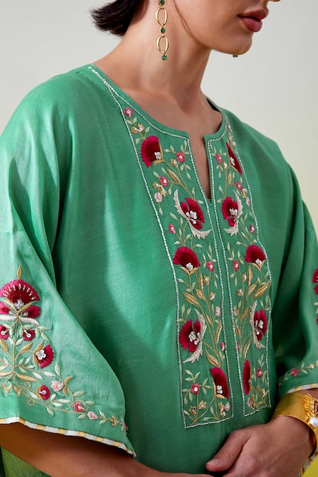 Shop_Anantaa By Roohi_Green Chanderi Silk Embroidery, Sequins Split V-neck Kaftan Kurta And Pant Set _Online_at_Aza_Fashions