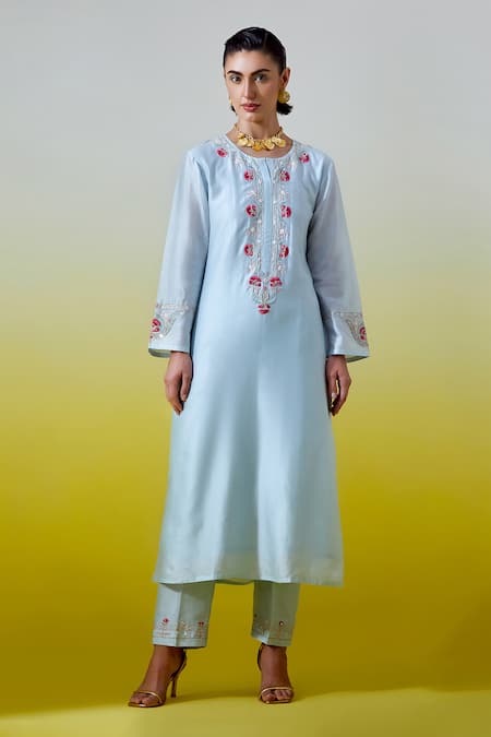 Anantaa By Roohi Silk Chanderi Embroidered Kurta With Pant 