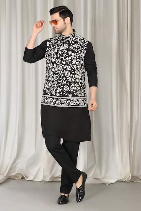 Aham-Vayam Phool Embroidered Nehru Jacket Kurta Set 