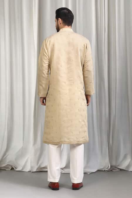 Aham-Vayam Embroidered Kurta & Pant Set 