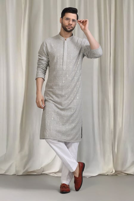 Aham-Vayam Swarna Embroidered Kurta & Pant Set 