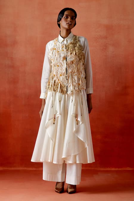 Jajaabor 3D Embroidered Jacket Pant Set