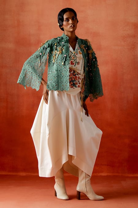 Jajaabor Embroidered Cutwork Cape Skirt Set 