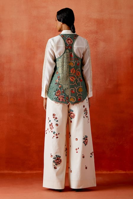 Jajaabor Embroidered Jacket Pant Set 