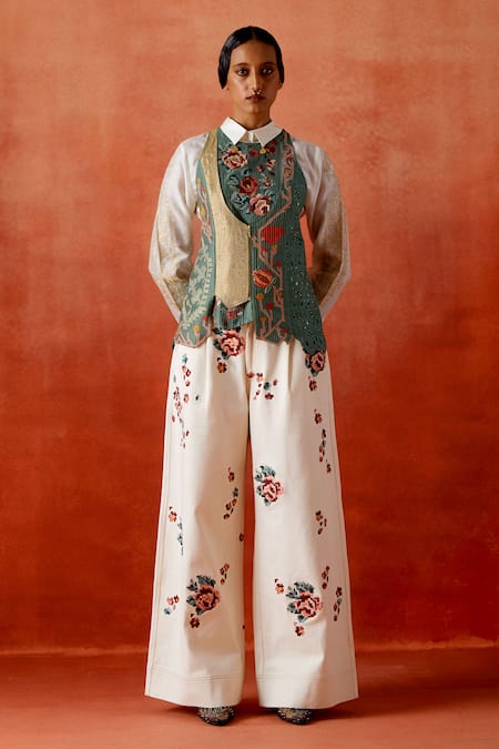 Jajaabor Embroidered Jacket Pant Set 