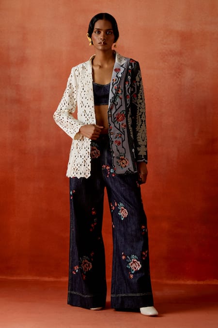 Jajaabor Colorblock Embroidered Jacket & Pant Set 