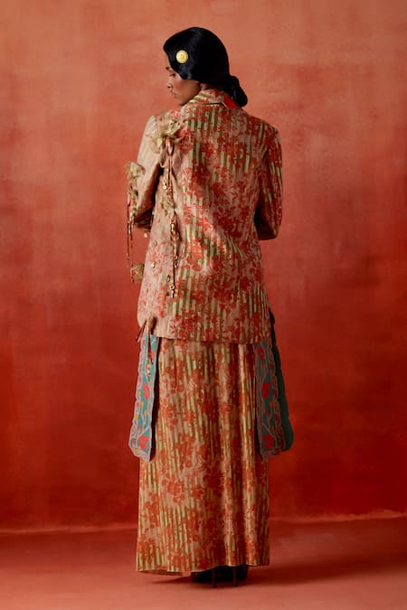 Jajaabor Pomegranate Embroidered Jacket Skirt Set 