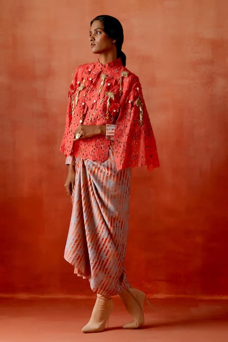 Jajaabor Red Chanderi , Organza High Cutwork Cape With Knotted Pull Up Dress Online at Aza Fashions Jajaabor_Red Chanderi , Organza High Cutwork Cape With Knotted Pull Up Dress _Online_at_Aza_Fashions