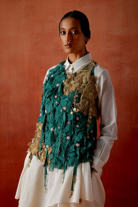 Shop Jajaabor Ivory Chanderi Silk, Denim Fabric Flowers, Chains, 3d Jacket And Kurta Set Online at Aza Fashions Shop_Jajaabor_Ivory Chanderi Silk, Denim Fabric Flowers, Chains, 3d Jacket And Kurta Set _Online_at_Aza_Fashions