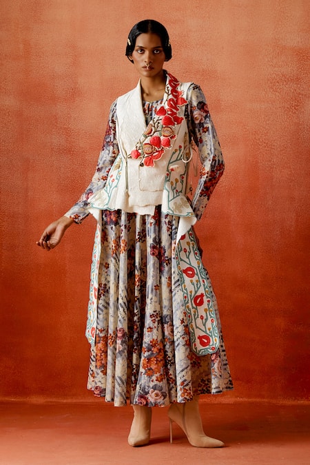 Jajaabor Pomegranate Embroidered Jacket With Printed Anarkali 