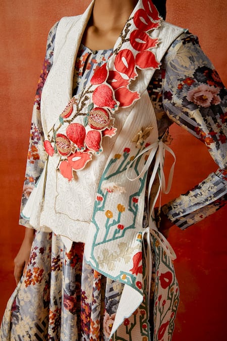 Buy_Jajaabor_Ivory Chanderi Silk Embroidery Open Pomegranate Jacket With Printed Anarkali 