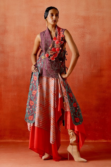 Jajaabor Pomegranate Embroidered Jacket & Skirt Set 