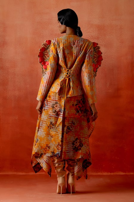 Jajaabor Pomegranate Embroidered Quilted Jacket 