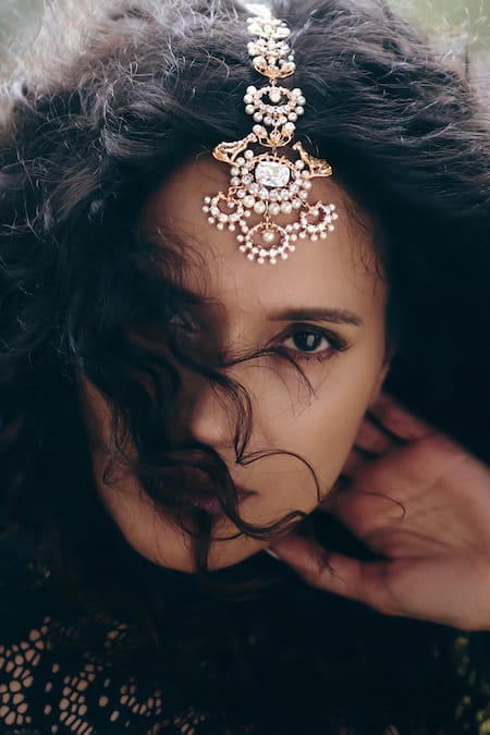 Outhouse Trinity Of Leopards Maangtikka 