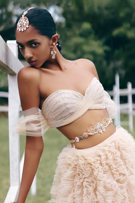 Shop Outhouse Rose Gold La Leopard Maangtikka Online at Aza Fashions Shop_Outhouse_Rose Gold La Leopard Maangtikka _Online_at_Aza_Fashions