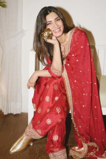 Shop_Gopi Vaid_Red Tussar, Organza Embroidery, Zari, Sequins Misha Floral Kurta Salwar Set _Online_at_Aza_Fashions